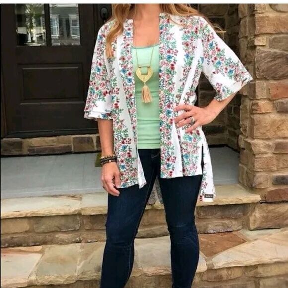 Matilda Jane Wish You Were Here Our Atlas Button Down Short Sleeve Floral Top S - Picture 9 of 15